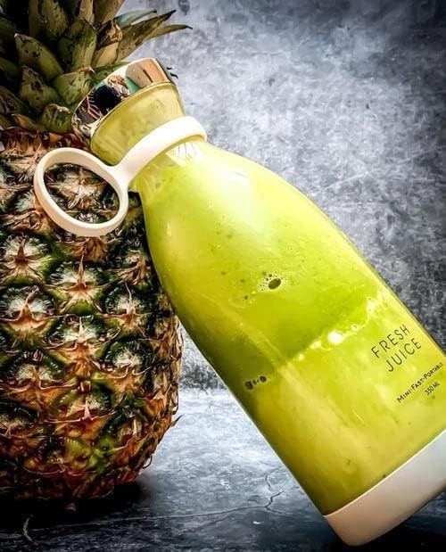 Portable USB Rechargeable Mini Blender | Fresh Juice On the Go